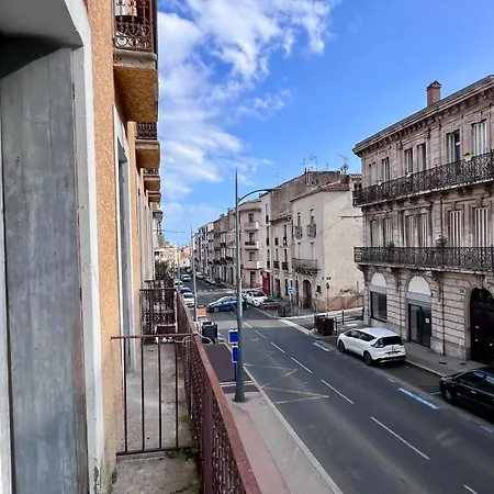 Féria Center *